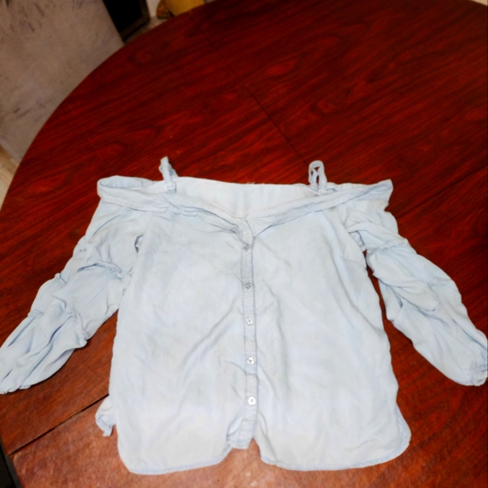 Cold shoulder button down denim shirt.